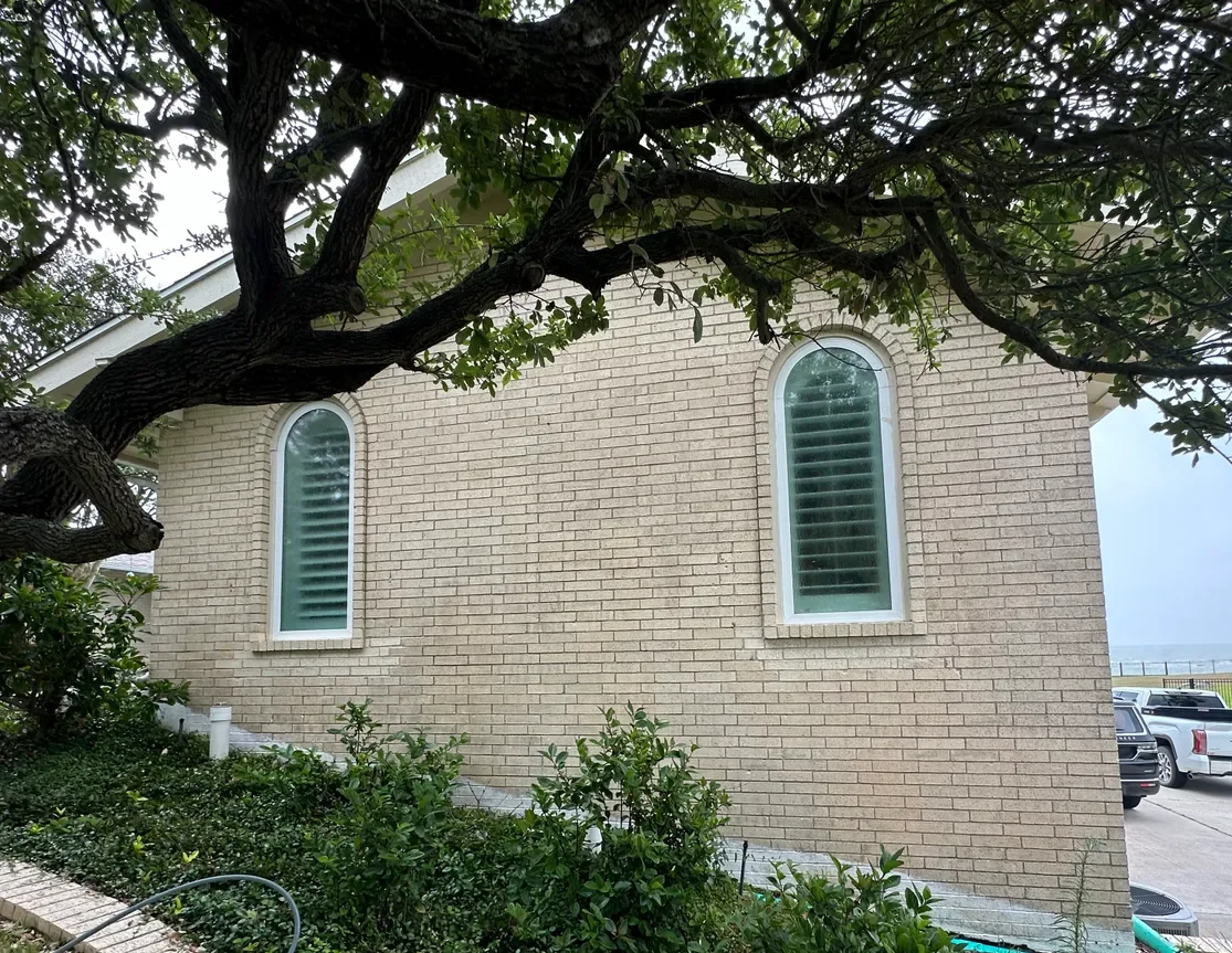 Interior & Exterior Window Cleaning